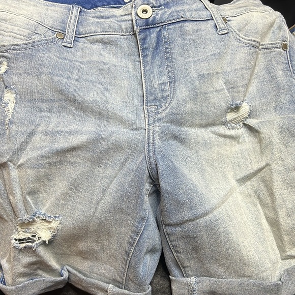 Torrid Distressed Light Blue Skinny Distressed Bermuda Shorts 10 - Picture 10 of 10